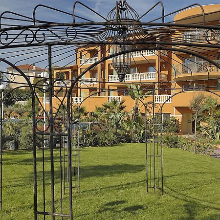 Appart Hotel Lou Castelet Carros Exterior photo